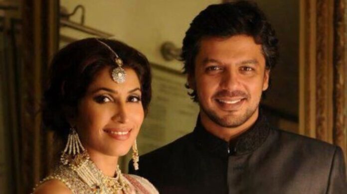 Vaneeza Ahmed With her Husband.jpg