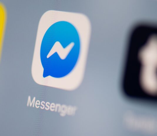 Facebook Messenger Rooms to Compete with Zoom Facebook Messenger Rooms