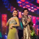 Shahroze Sabzwari Congratulates Sadaf Kanwal on Reaching 1 Million Followers Sadaf Kanwal & Shahroz Sabzwari