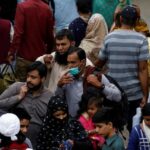 3% Pakistanis Have The Right Info About Coronavirus: Survey Public not following SOPs