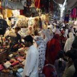 More then 80% Pakistanis Believe That Lahoris Are a Different Species Lahore Market