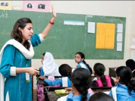 Punjab Govt to Hire 10000 New Teachers Punjab School Lady Teacher in Class Room