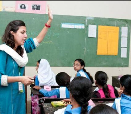 Punjab Govt to Hire 10000 New Teachers Punjab School Lady Teacher in Class Room