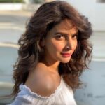 Saba Qamar In Severe Criticism Over Dressing On Her Birthday Saba Qamar