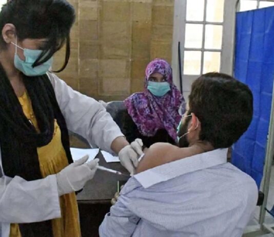 Sindh Schools To Be Converted In To Corona Vaccination Centers Vaccination Center