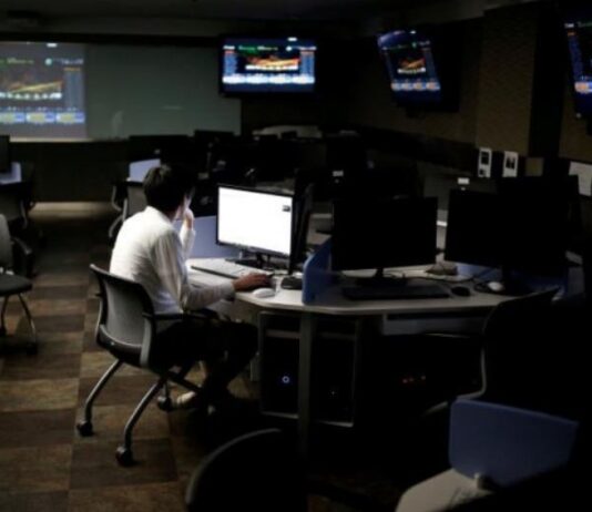 Lahore Board Goes Paperless with e-FOAS